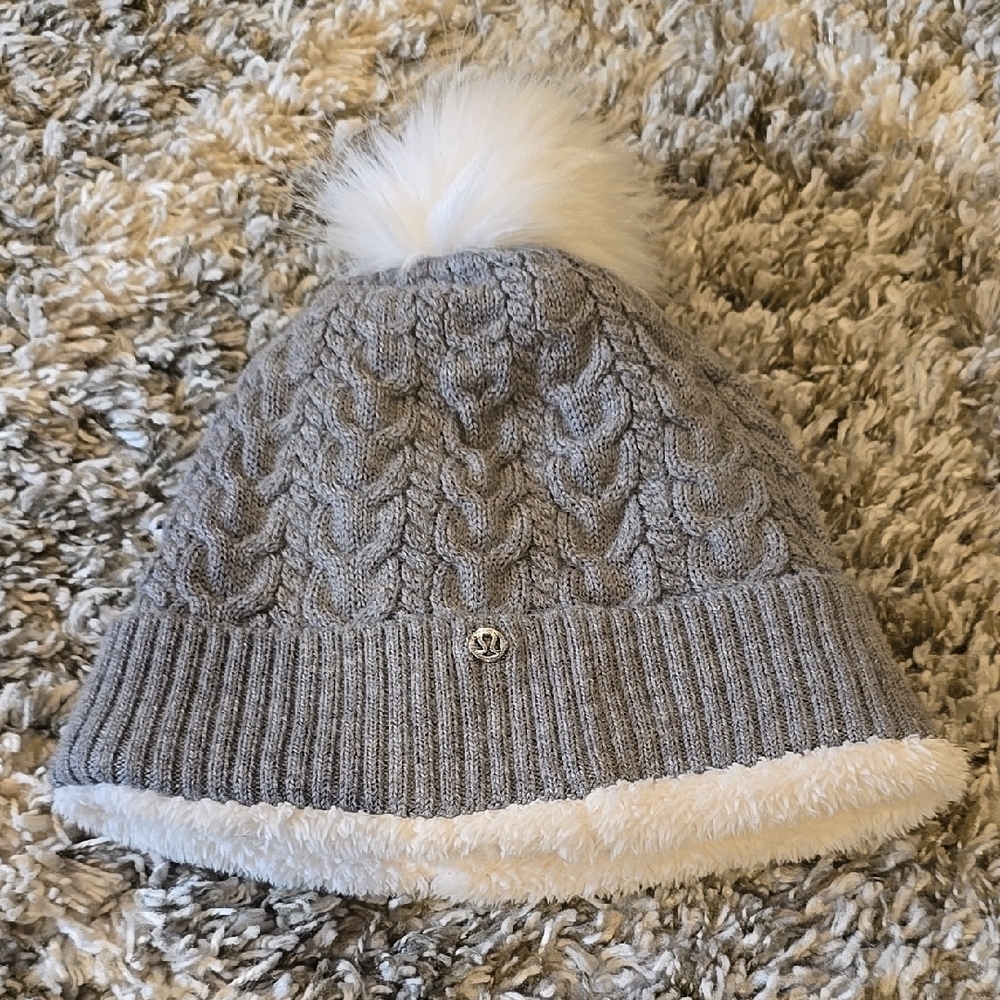 Gray Cable Knit Beanie with Pom Pom